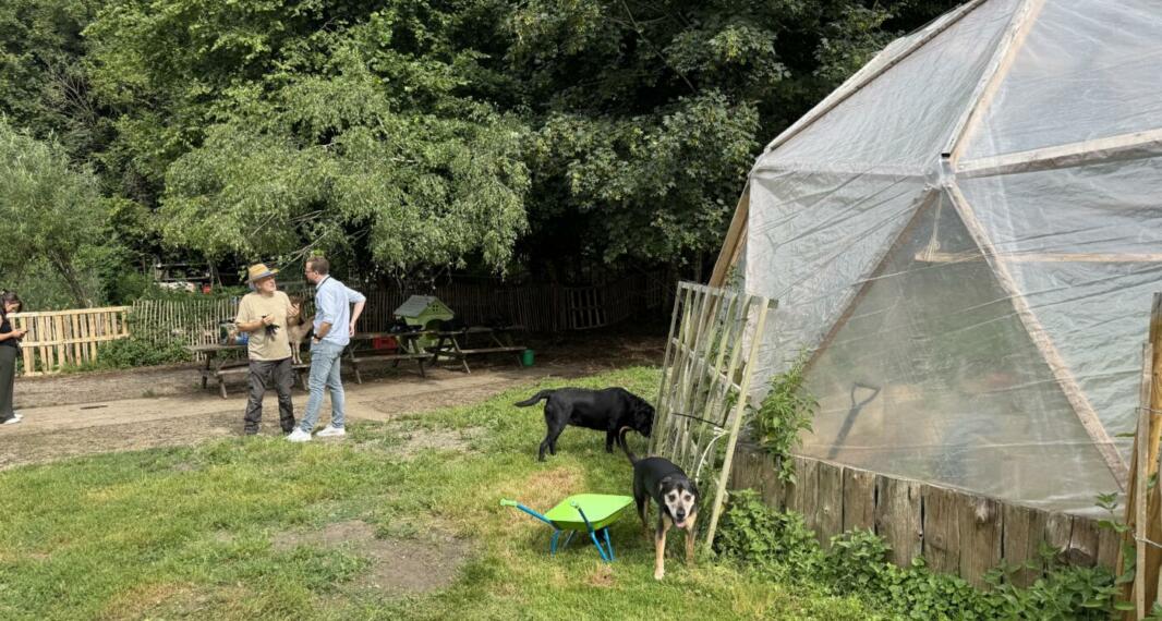 Quand les terrains aéroportuaires deviennent des espaces d’apprentissage et de solidarité